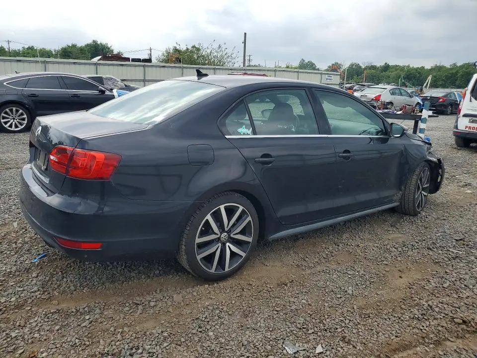 2013 VOLKSWAGEN JETTA GLI  