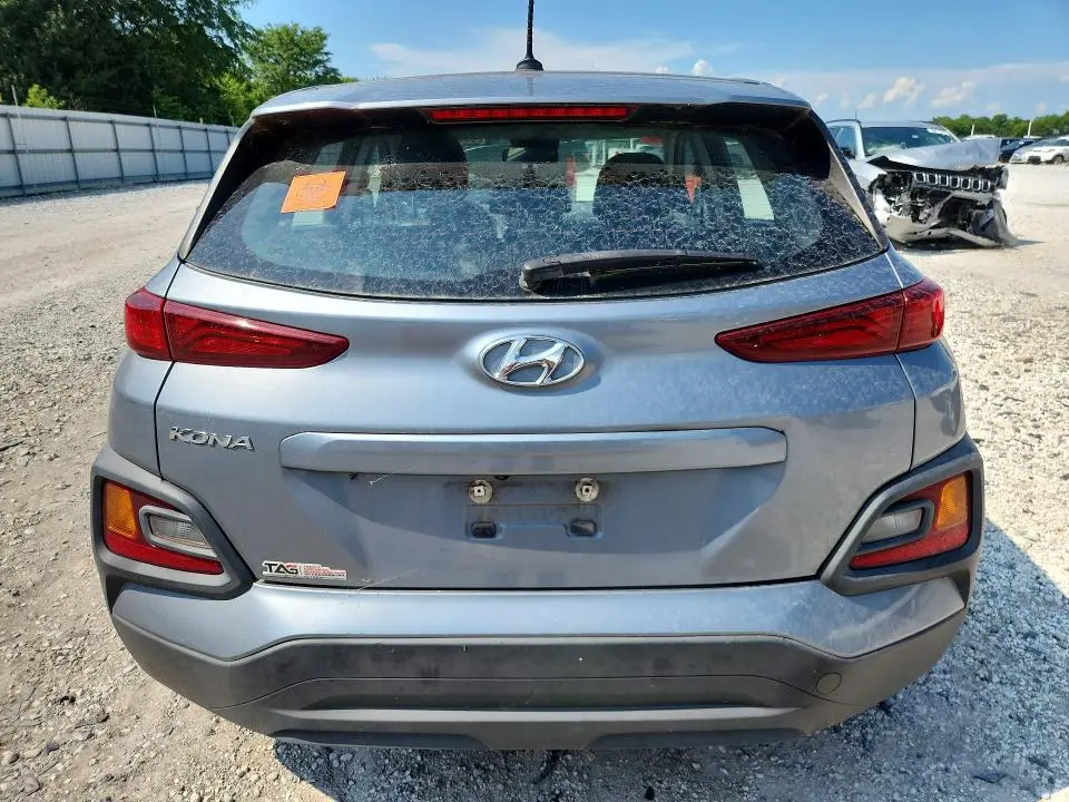 2021 HYUNDAI KONA SE  