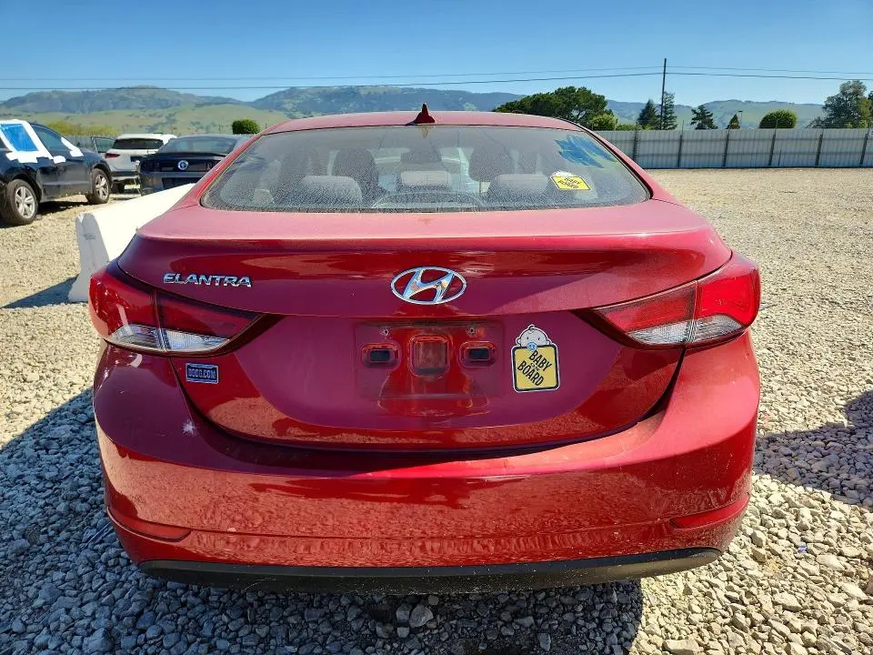 2016 HYUNDAI ELANTRA SE  