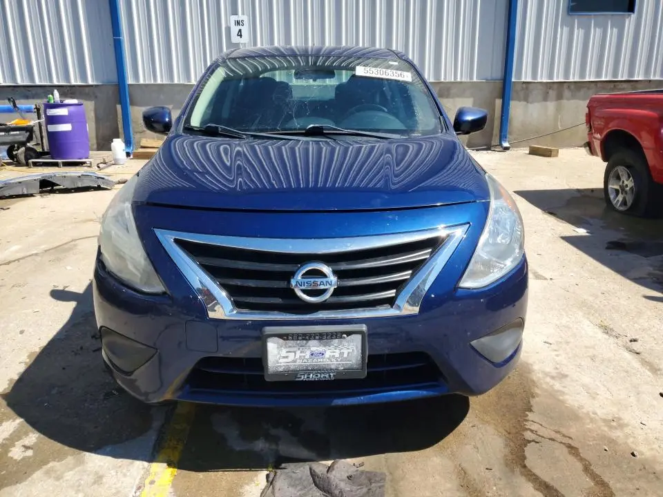 2018 NISSAN VERSA SV  