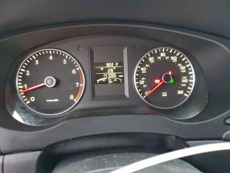 2012 VOLKSWAGEN JETTA SE  