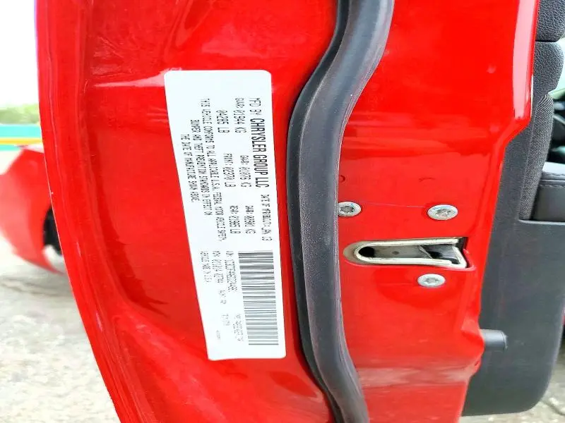 2013 DODGE DART SE  