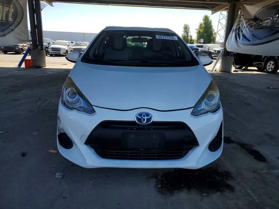 2015 TOYOTA PRIUS C ONE  