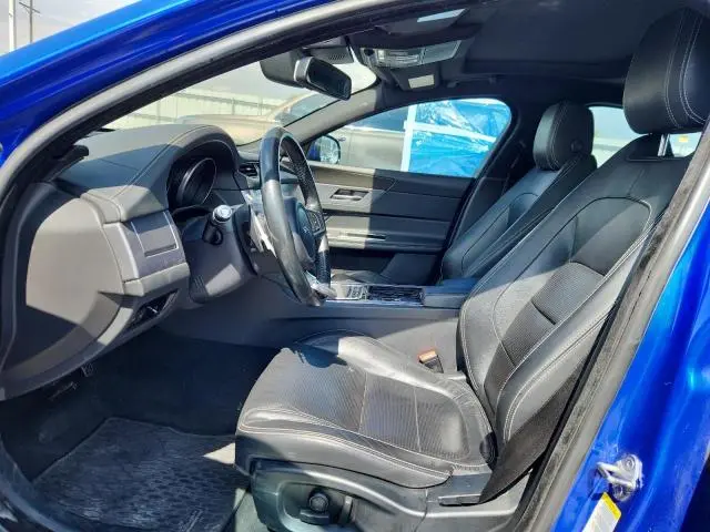 2017 JAGUAR XF R - SPORT  