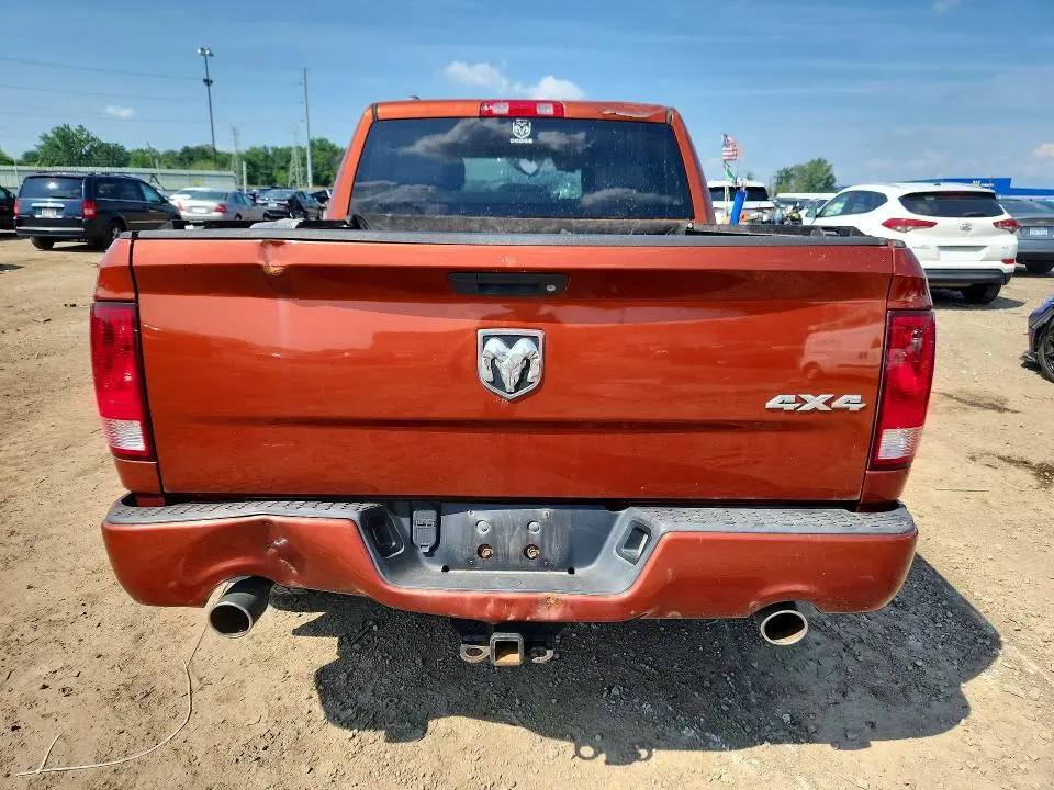 2013 RAM 1500 ST  