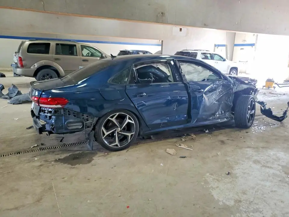 2020 VOLKSWAGEN PASSAT R-LINE  