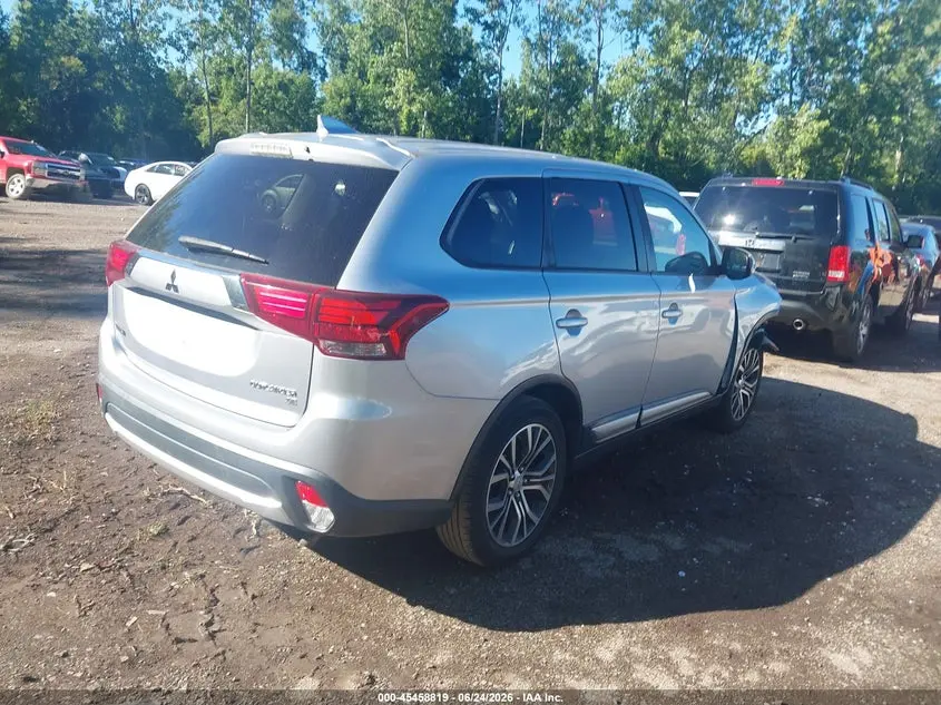 2017 MITSUBISHI OUTLANDER SE