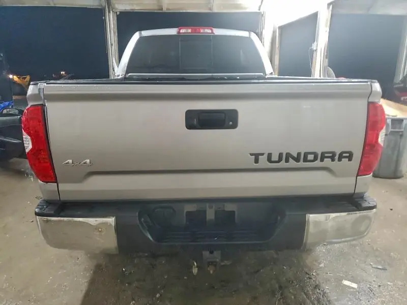 2018 TOYOTA TUNDRA DOUBLE CAB SR  