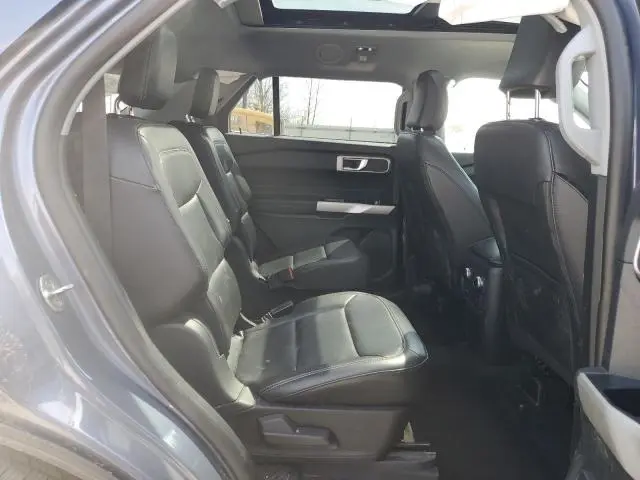 2021 FORD EXPLORER XLT  