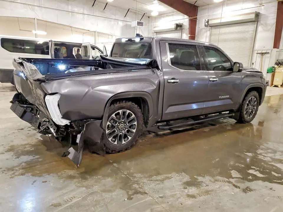 2022 TOYOTA TUNDRA CREWMAX LIMITED  