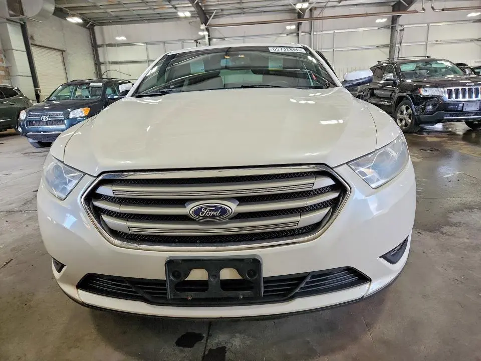 2014 FORD TAURUS SEL  