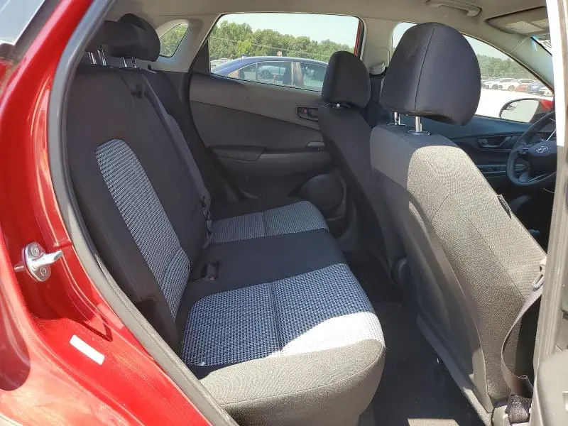 2022 HYUNDAI KONA SE  