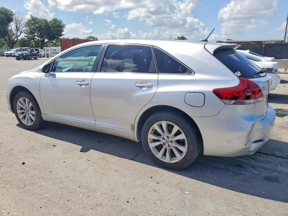 2013 TOYOTA VENZA LE  