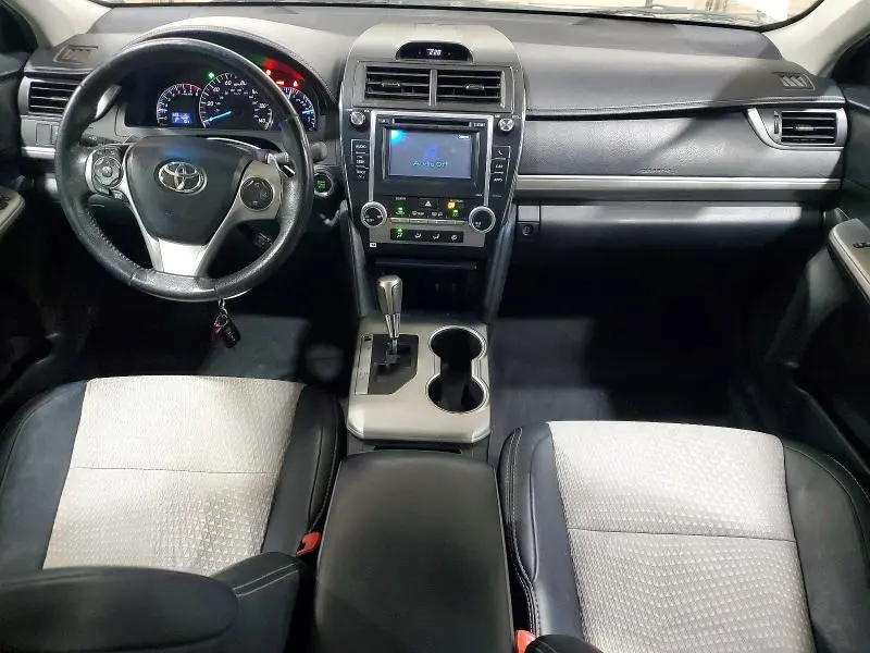 2013 TOYOTA CAMRY SE  