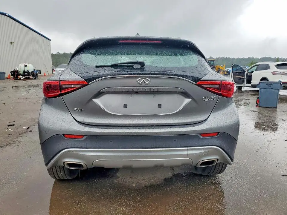 2018 INFINITI QX30 PREMIUM  