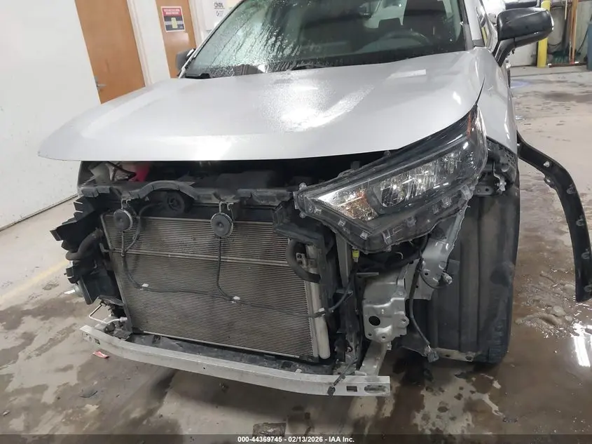 2020 TOYOTA RAV4 HYBRID LE