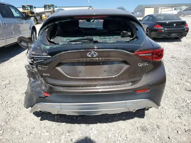 2017 INFINITI QX30 BASE