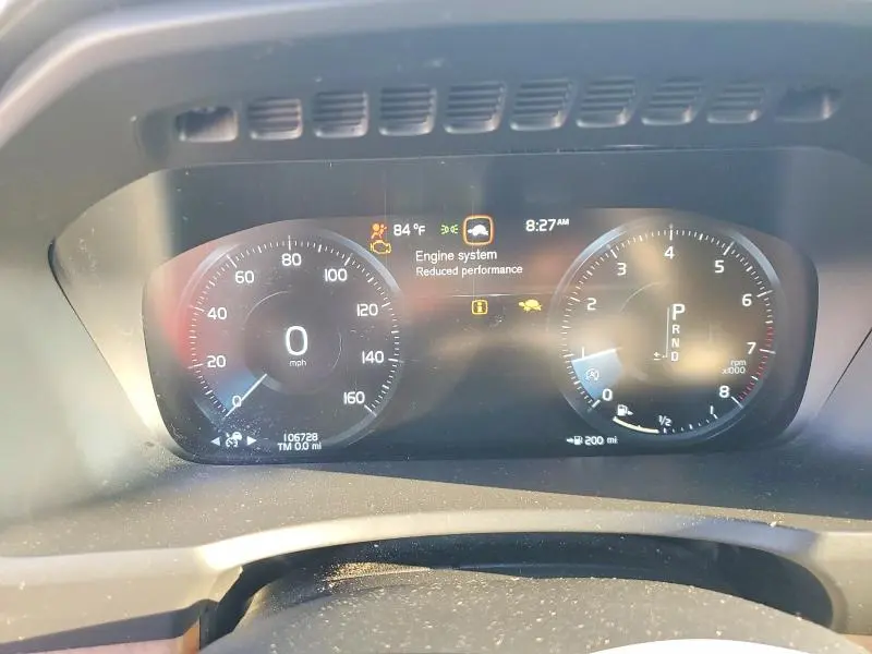 2018 VOLVO XC90 T6  
