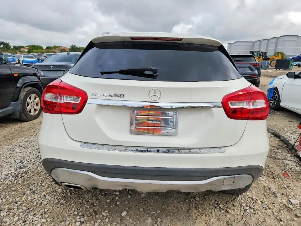 2018 MERCEDES-BENZ GLA 250  