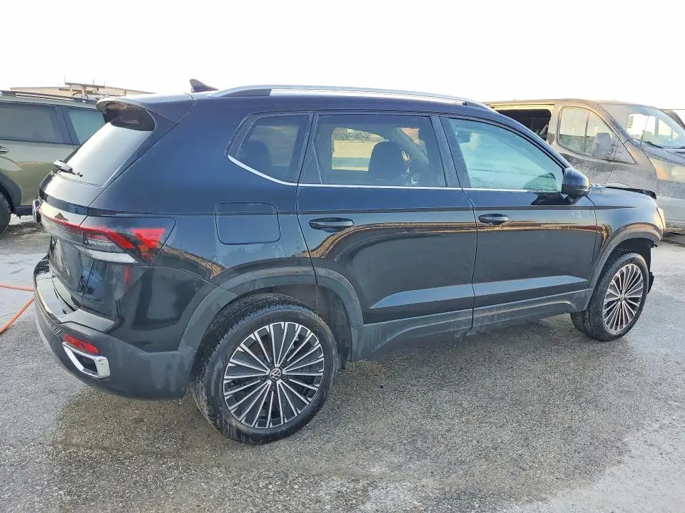 2026 VOLKSWAGEN TAOS SE  