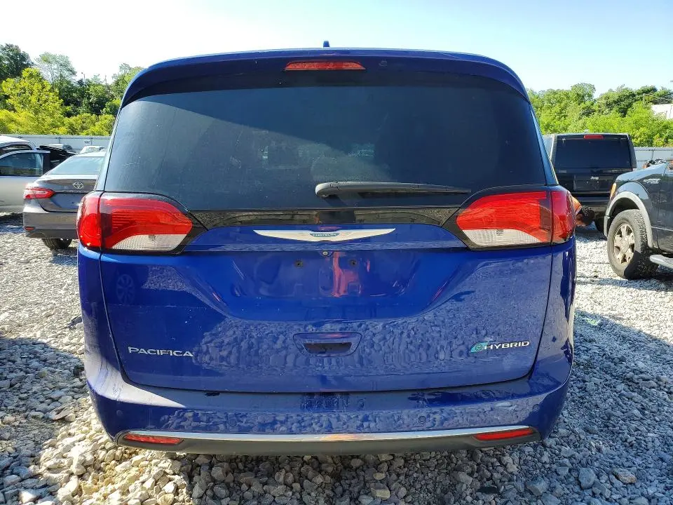 2018 CHRYSLER PACIFICA HYBRID LIMITED  
