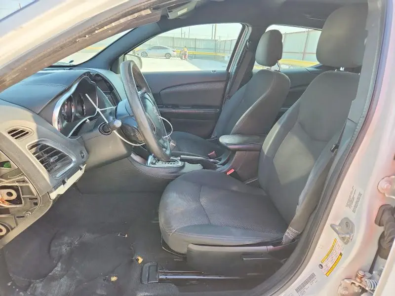 2012 DODGE AVENGER SE  