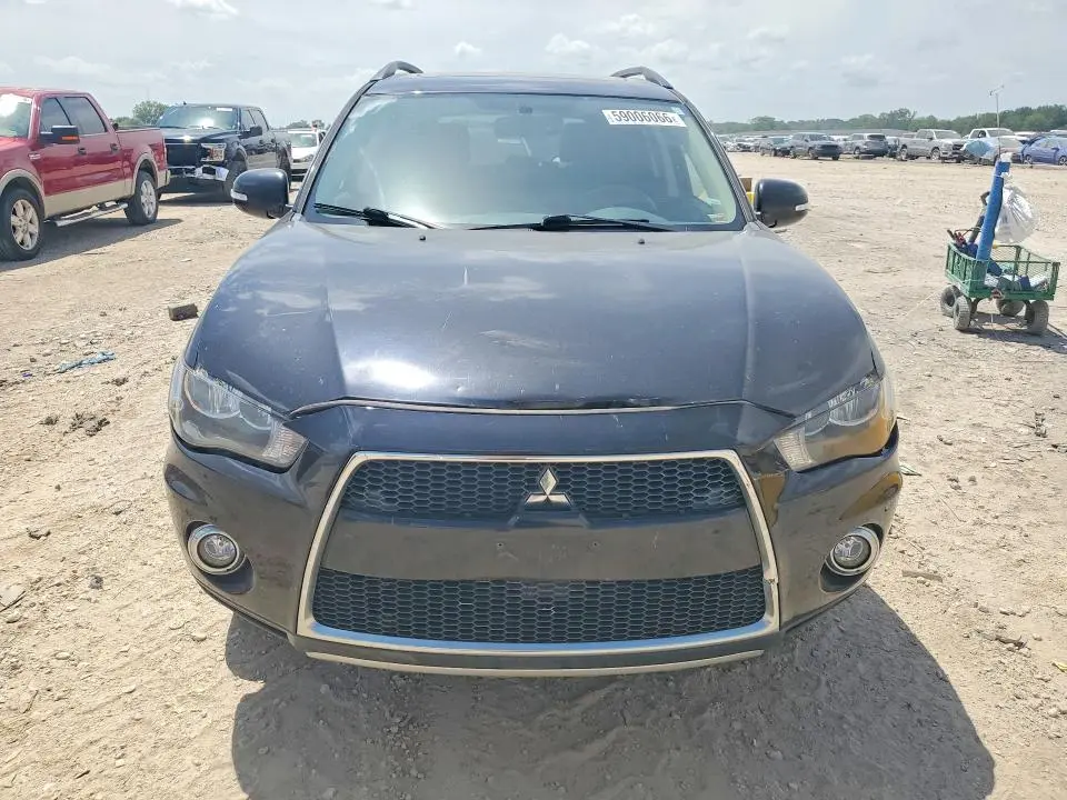2013 MITSUBISHI OUTLANDER SE  