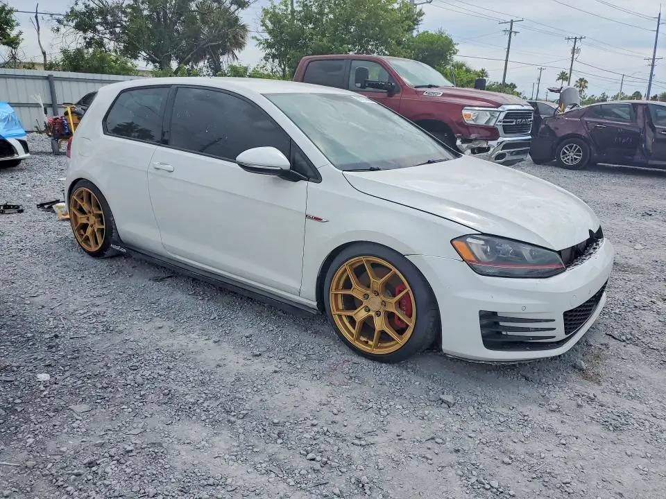 2015 VOLKSWAGEN GTI   