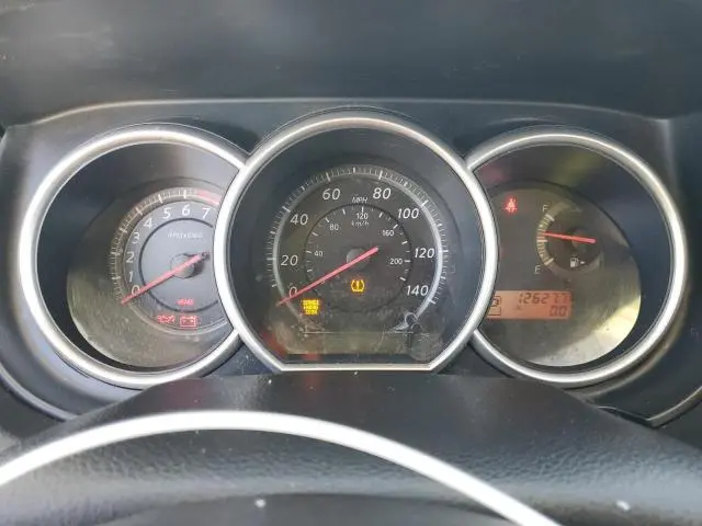 2010 NISSAN VERSA S  