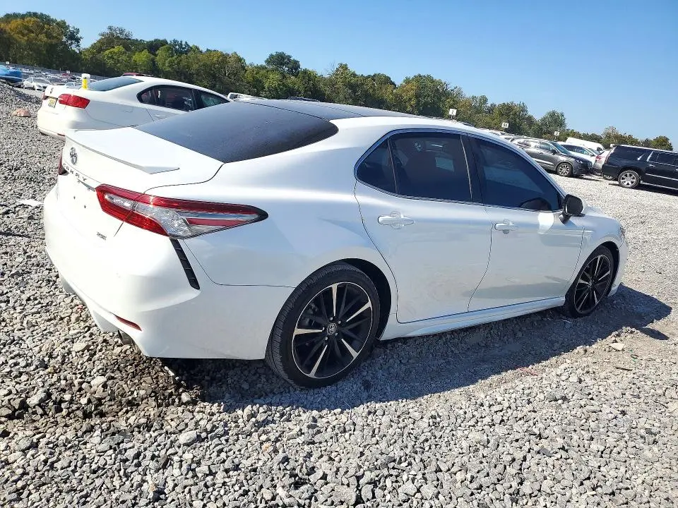 2018 TOYOTA CAMRY XSE  
