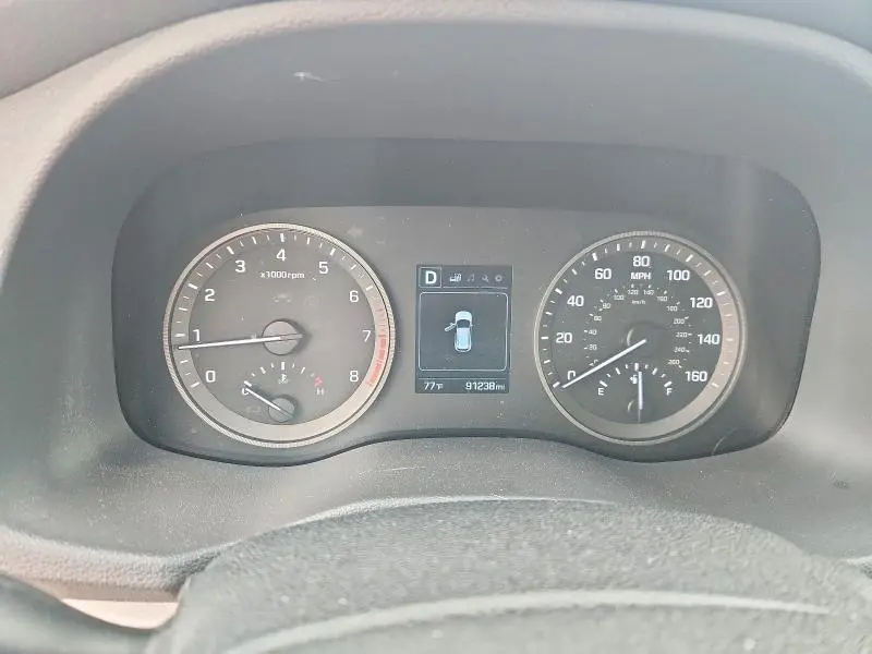 2016 HYUNDAI TUCSON SE  