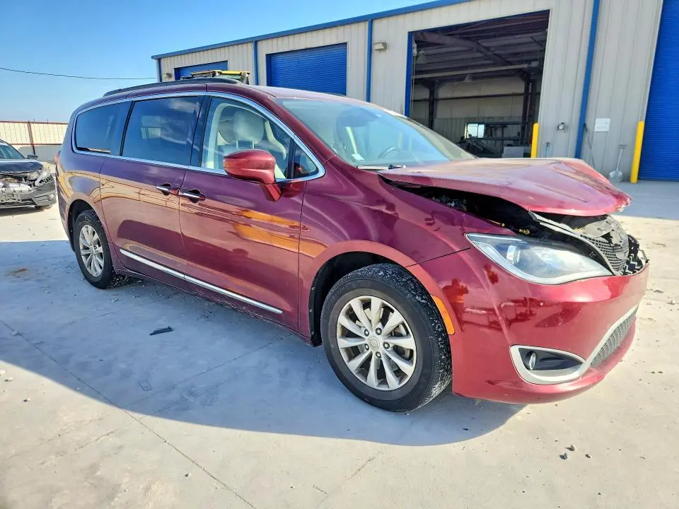 2017 CHRYSLER PACIFICA TOURING L  