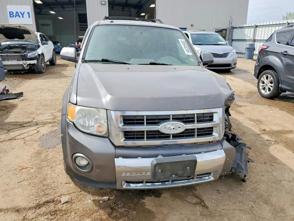 2012 FORD ESCAPE LIMITED  