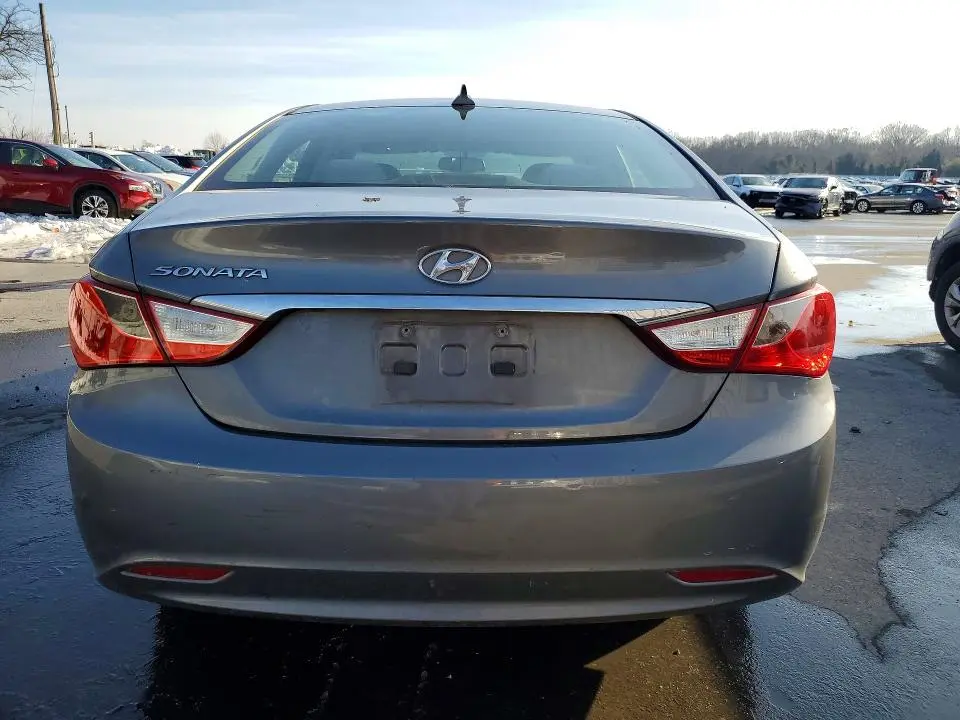 2012 HYUNDAI SONATA GLS  