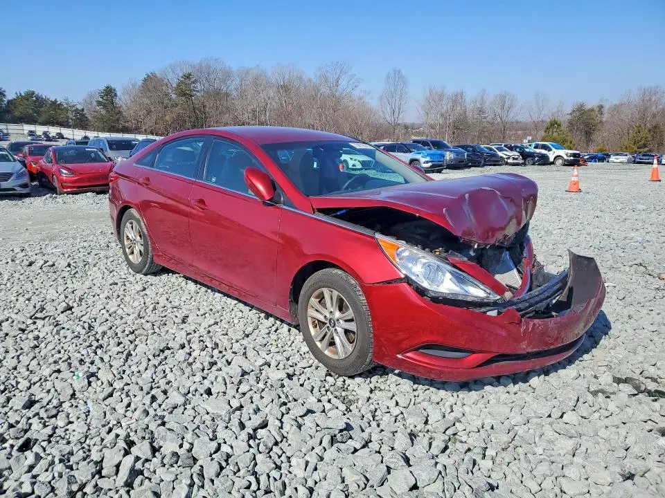 2011 HYUNDAI SONATA GLS  