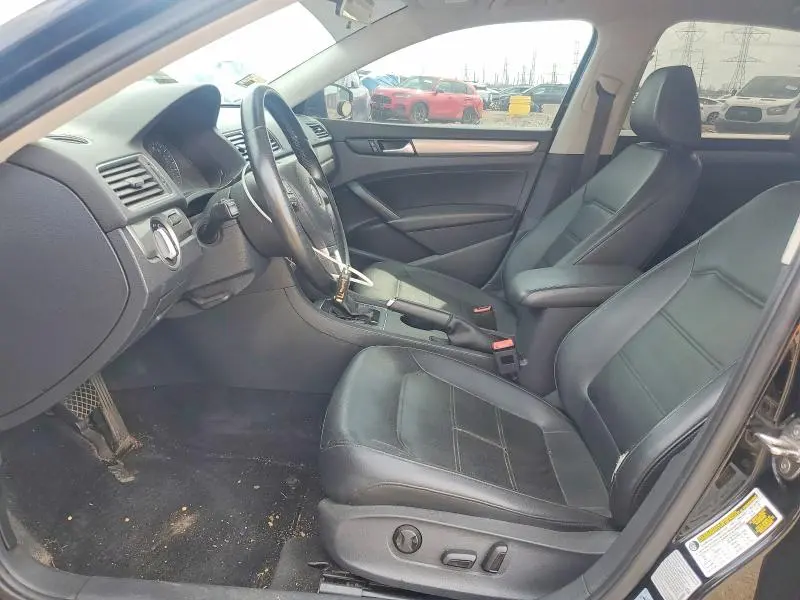 2015 VOLKSWAGEN PASSAT S  