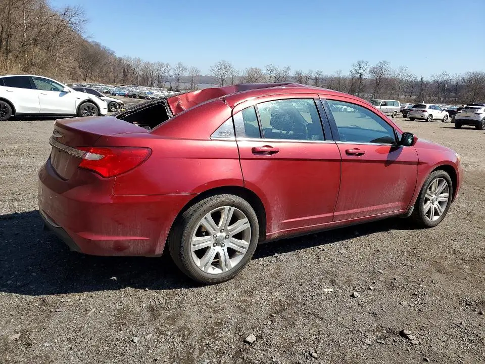 2013 CHRYSLER 200 LX  