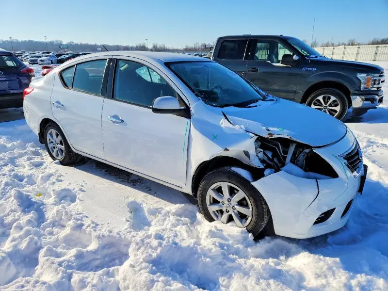 2014 NISSAN VERSA S  