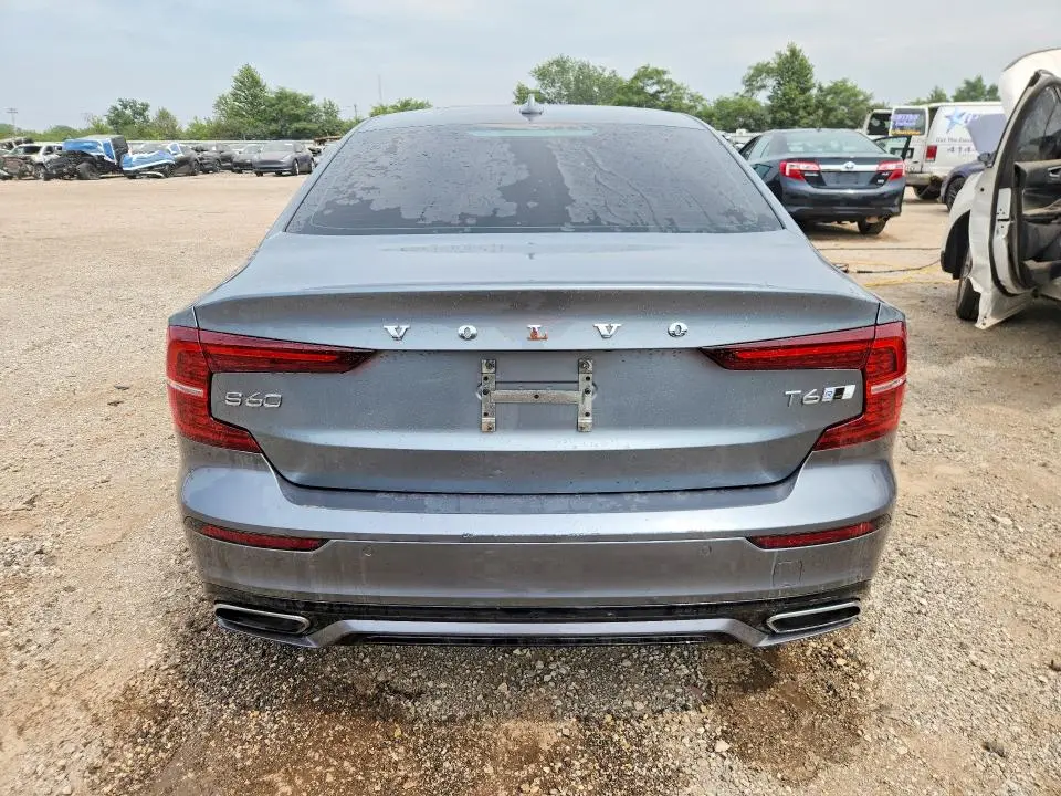 2019 VOLVO S60 T6 R-DESIGN  