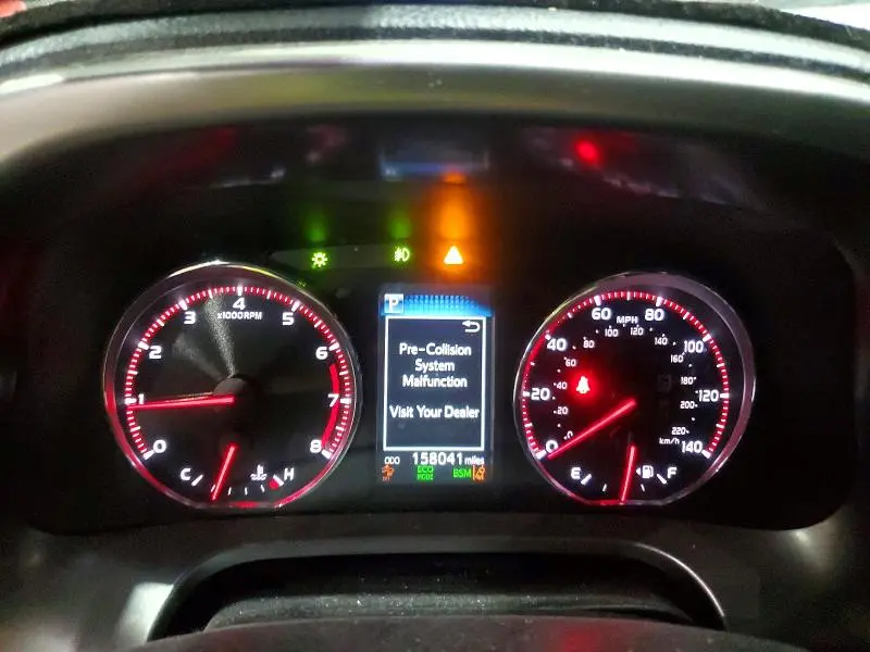 2017 TOYOTA RAV4 SE  