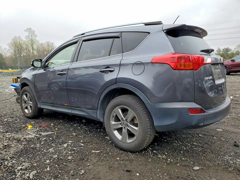 2015 TOYOTA RAV4 XLE  