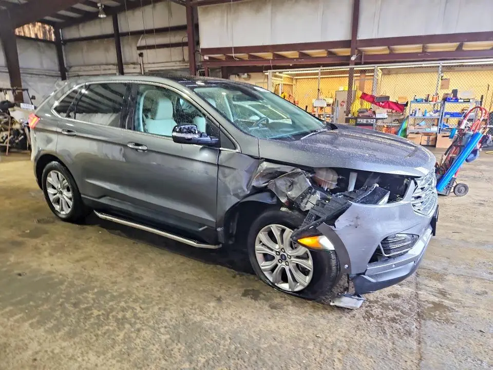 2021 FORD EDGE TITANIUM  