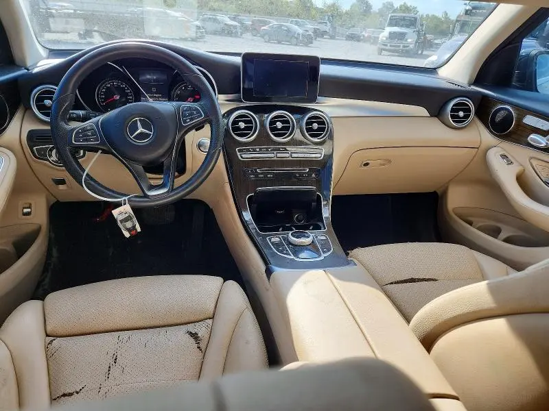 2017 MERCEDES-BENZ GLC 300  
