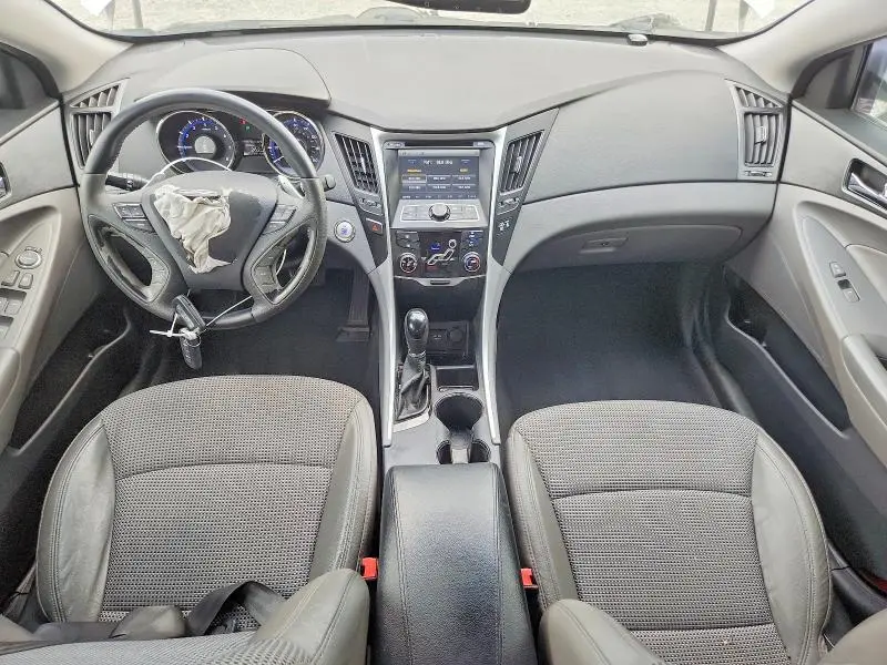 2012 HYUNDAI SONATA SE  