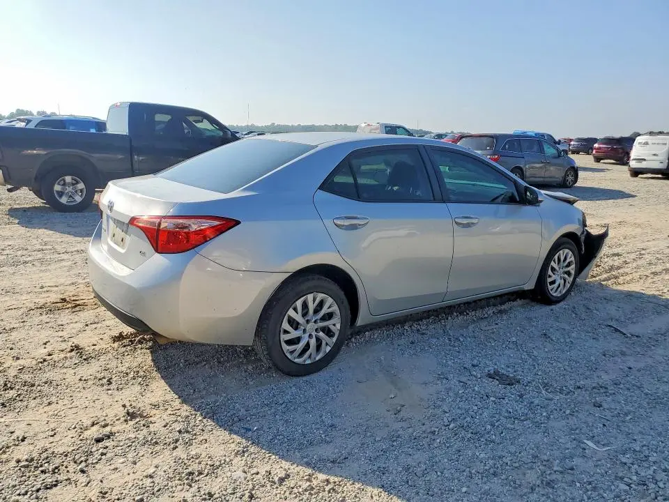 2019 TOYOTA COROLLA LE  