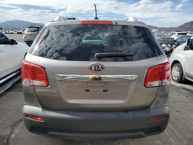 2011 KIA SORENTO BASE  