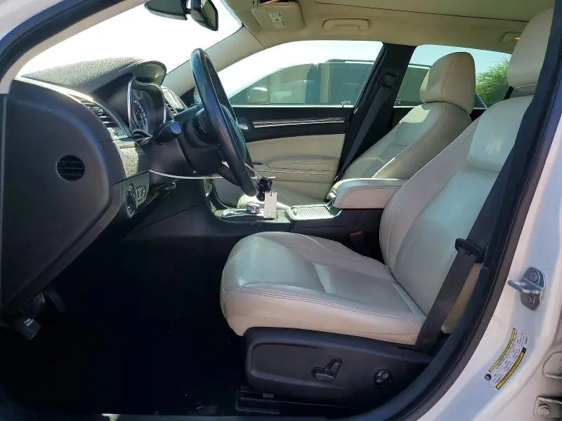 2019 CHRYSLER 300 TOURING  