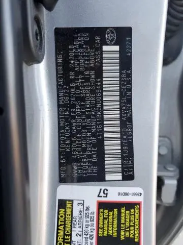 2022 TOYOTA CAMRY SE  