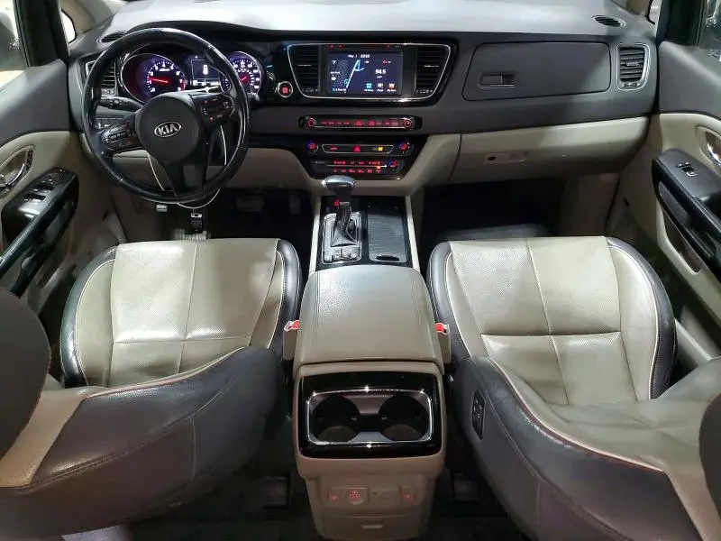 2017 KIA SEDONA SX  