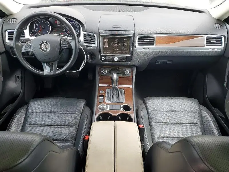 2016 VOLKSWAGEN TOUAREG LUXURY 3.6L